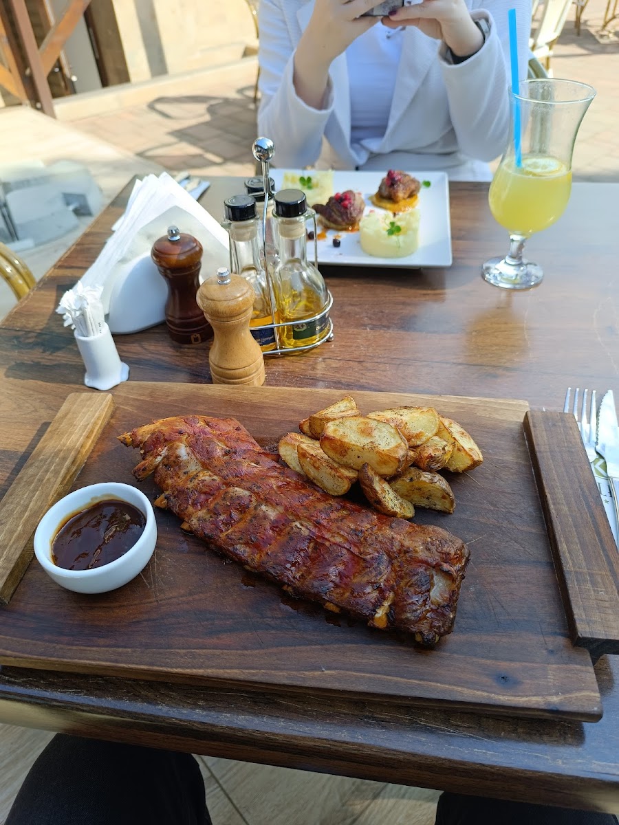 Karlhof Restaurant și Cazare Photo 8