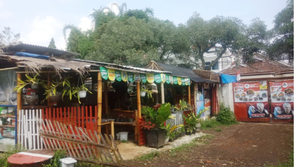 Angkringan merah putih