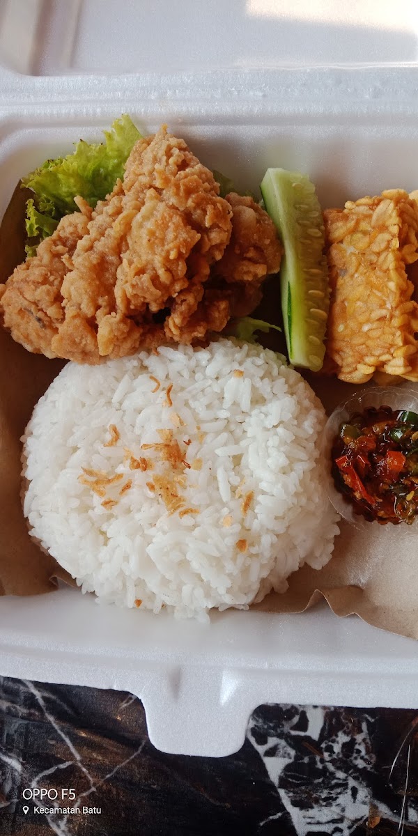 Angkringan merah putih Photo 4
