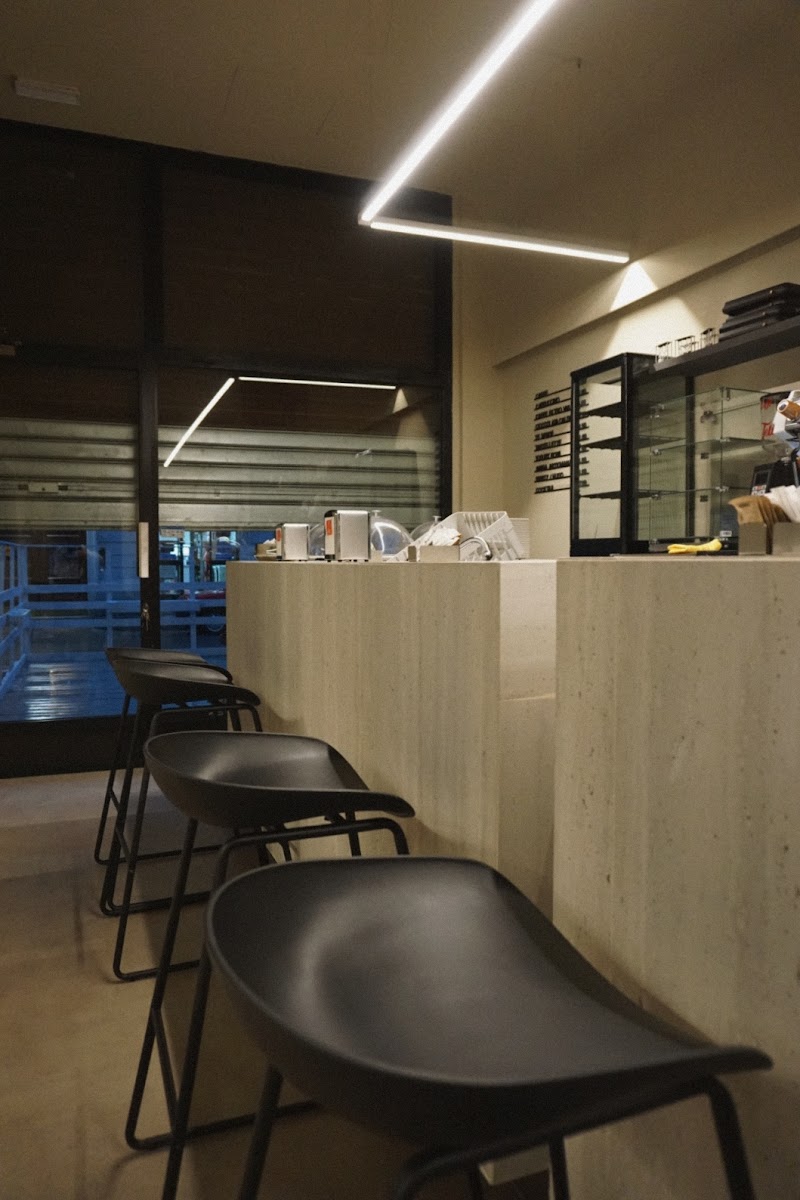 1570 Caffetteria Photo 6
