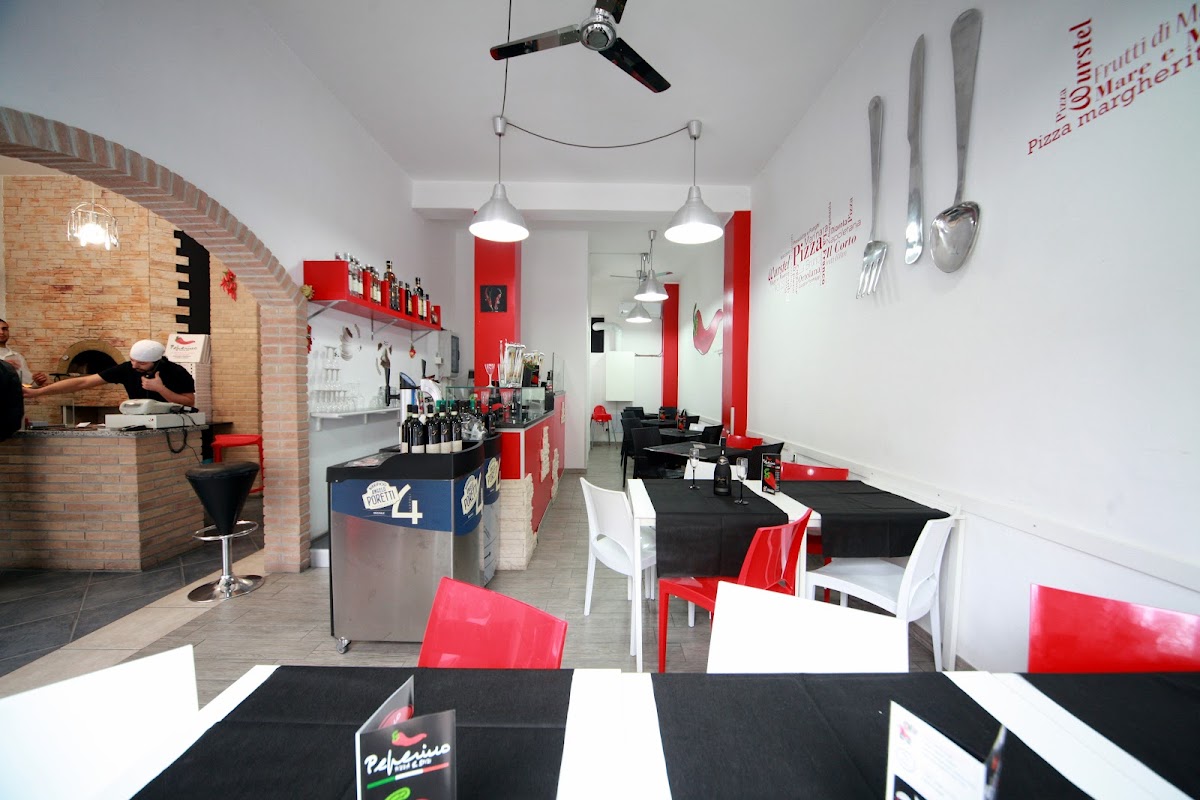 Pizzeria Il Peperino Solaro Photo 3