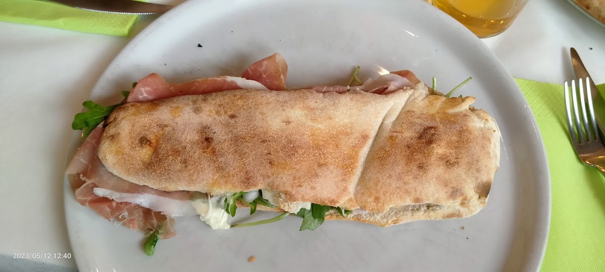 Pizzeria Il Peperino Solaro Photo 5