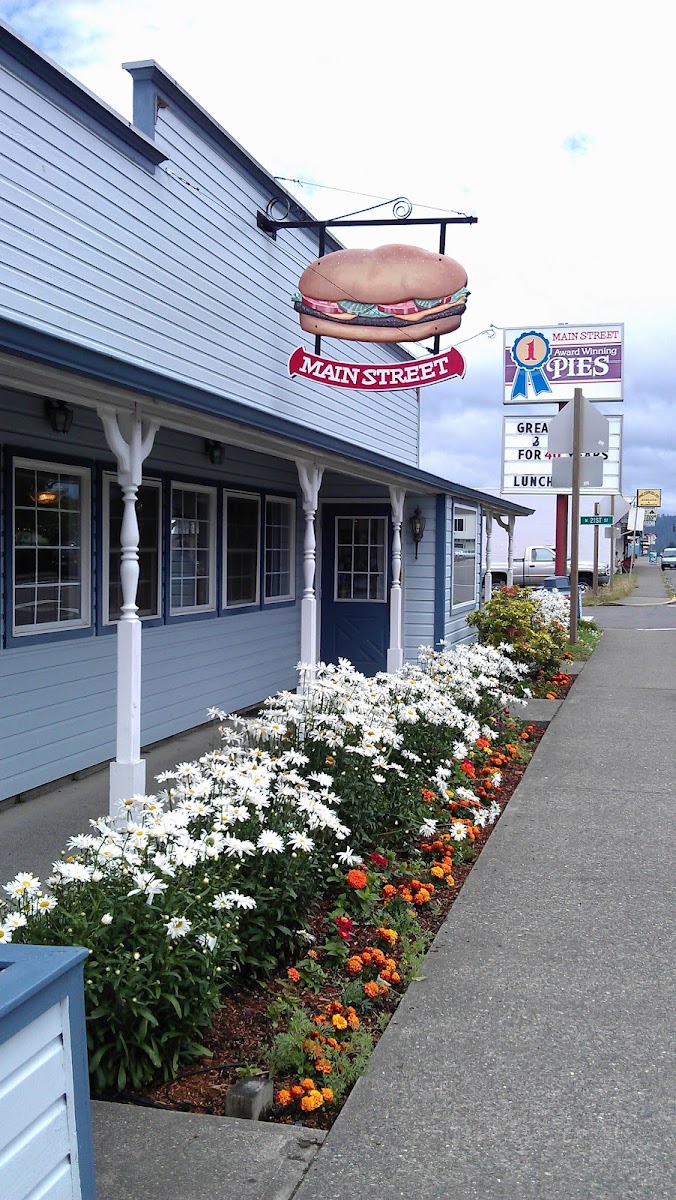Don's Main Street Family Restaurant