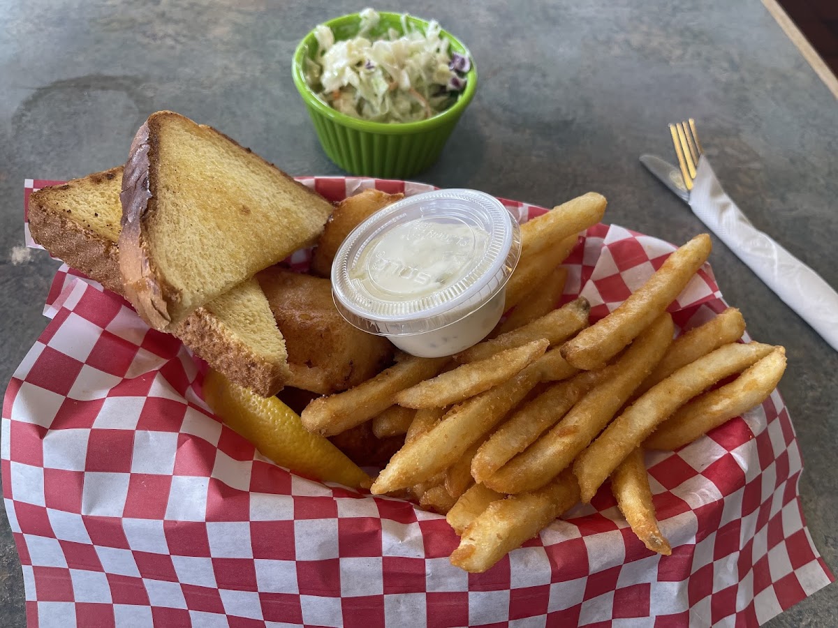 Don's Main Street Family Restaurant Photo 2