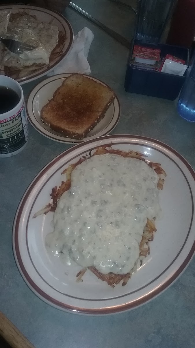 Don's Main Street Family Restaurant Photo 5