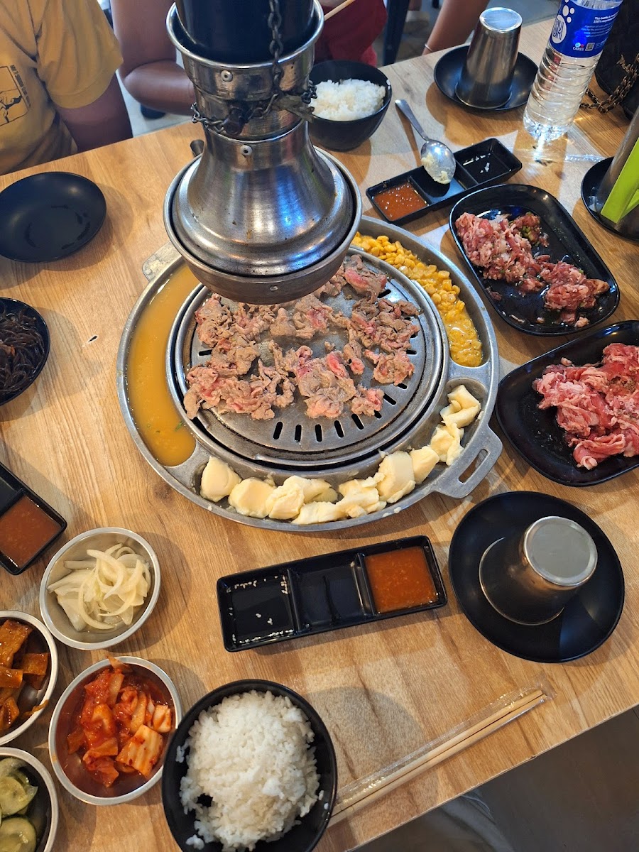 Meat Here Unlimited Korean BBQ Photo 3