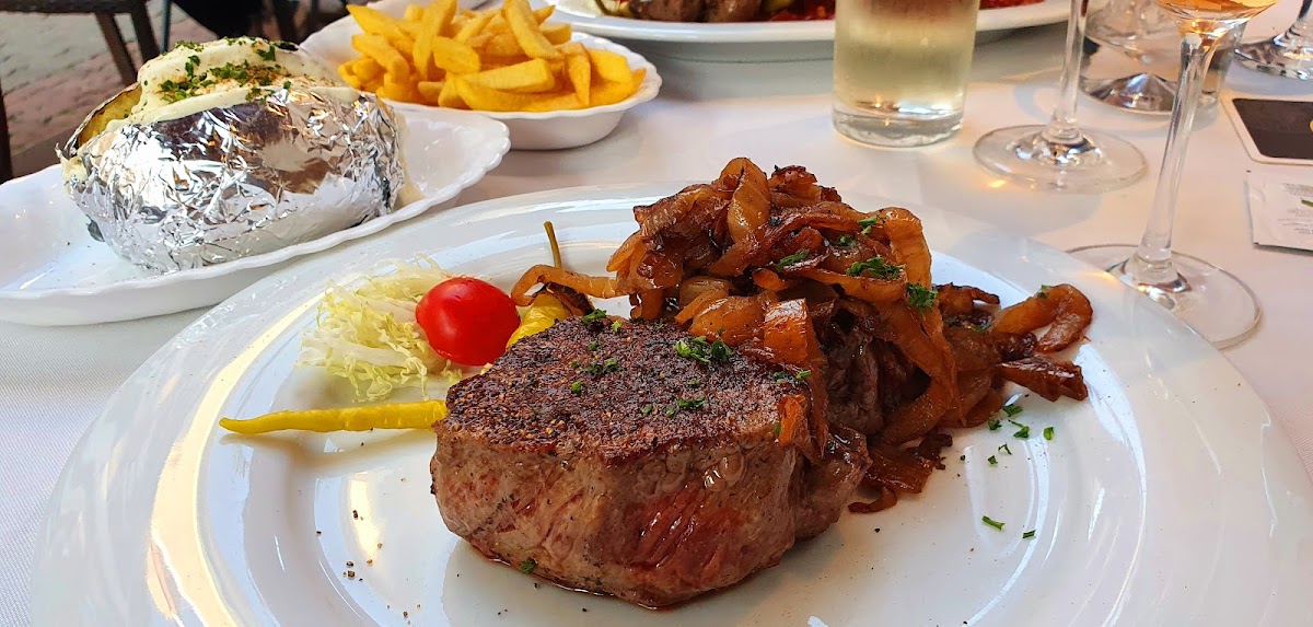 Restaurant Steakhaus Zur Burg Photo 3