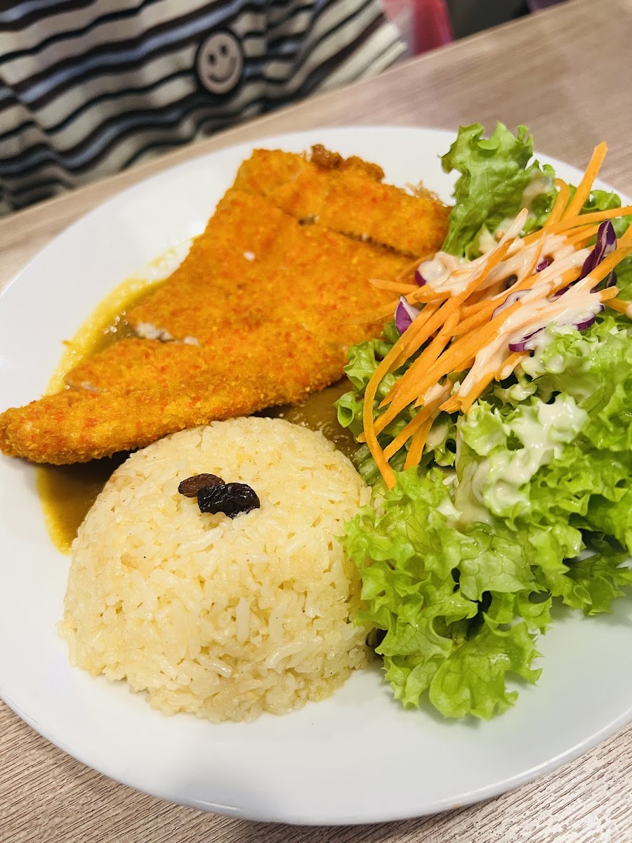 James Foo Western Food @ Karpal Singh Drive Photo 9