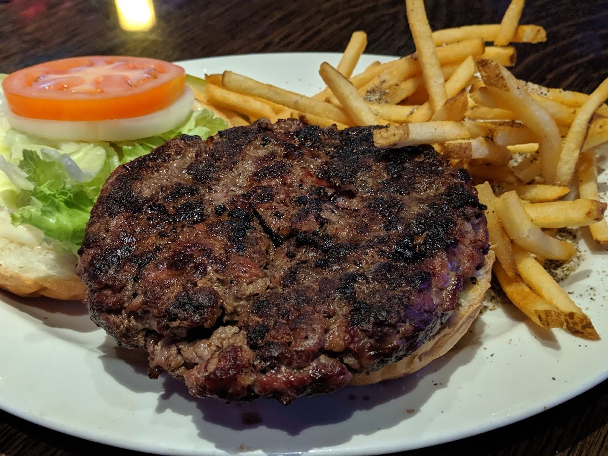 Center Stage Bar & Grill Photo 2
