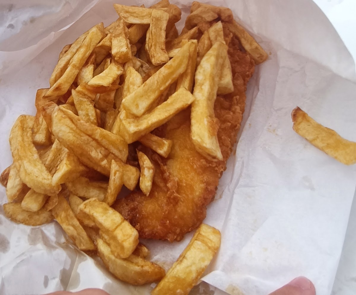Woodingdean Fish Bar Photo 3