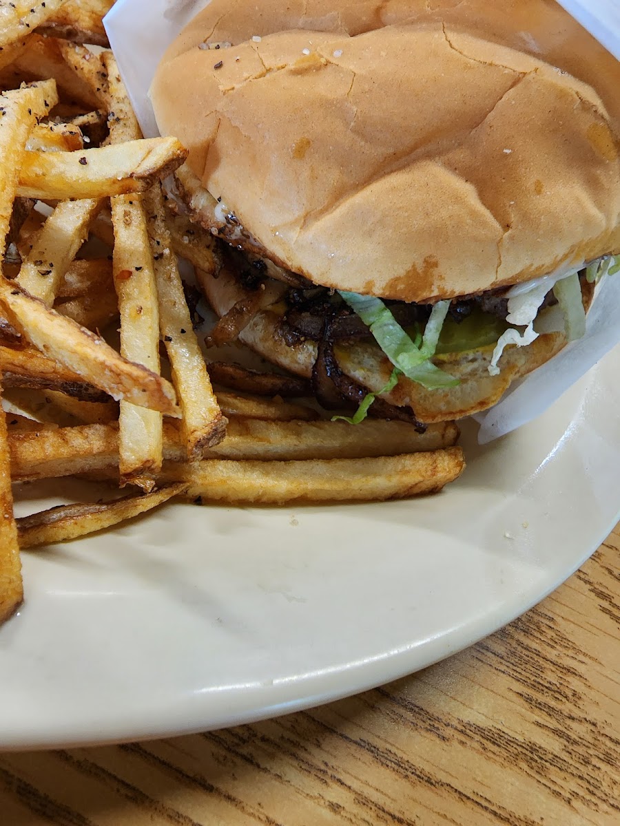 CJ's Cafe Photo 8