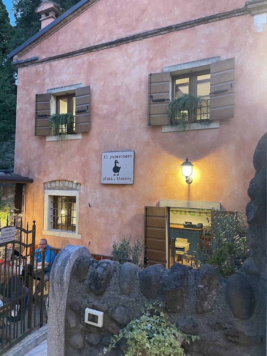Il Paperonero Pizza-Bistrot Photo 4