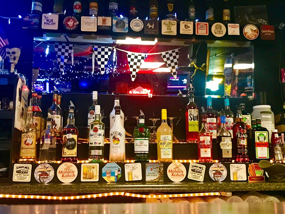 Refuel Bar & Grill