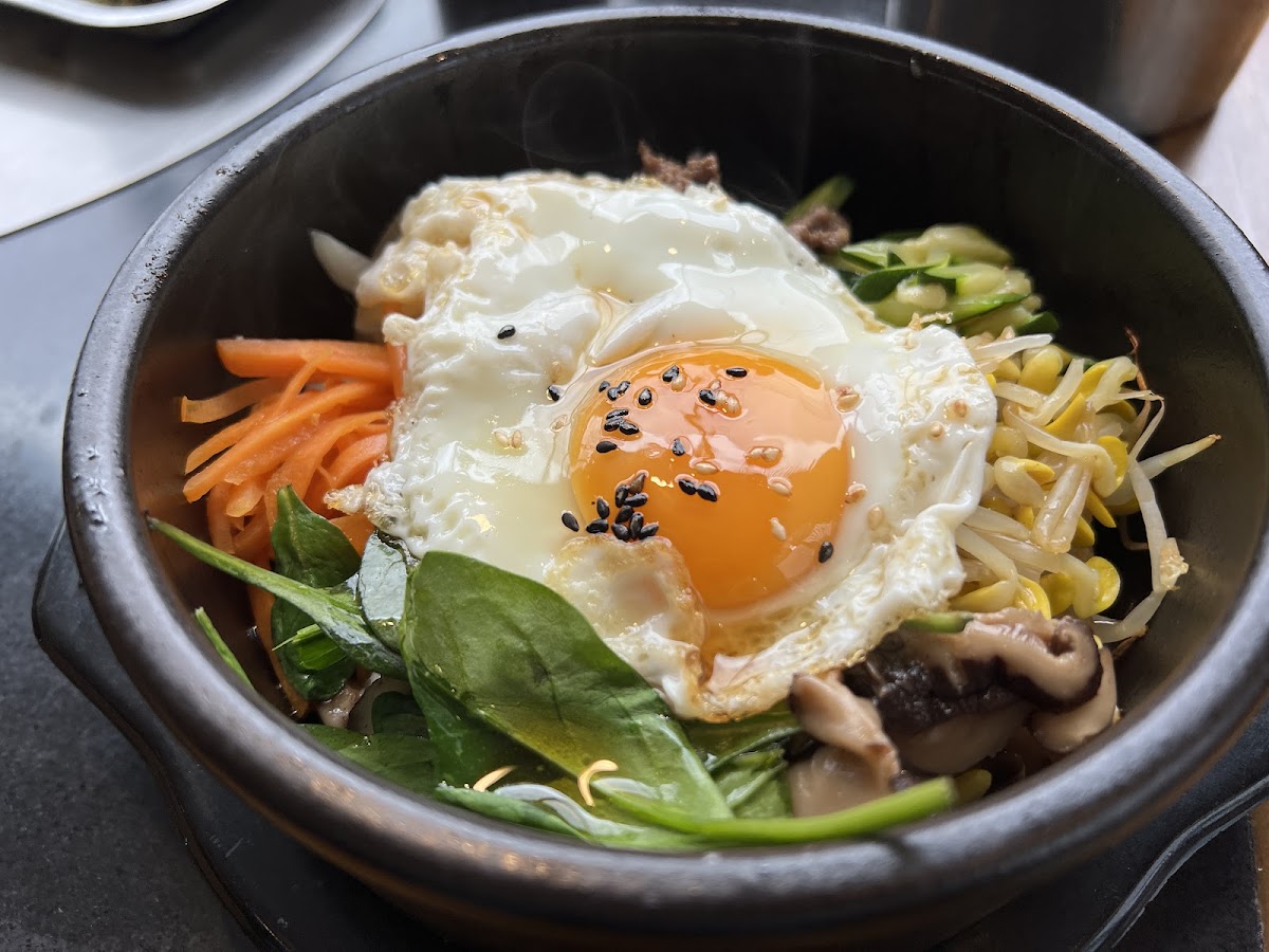 친구 알바니 Friends Korean Restaurant Photo 8