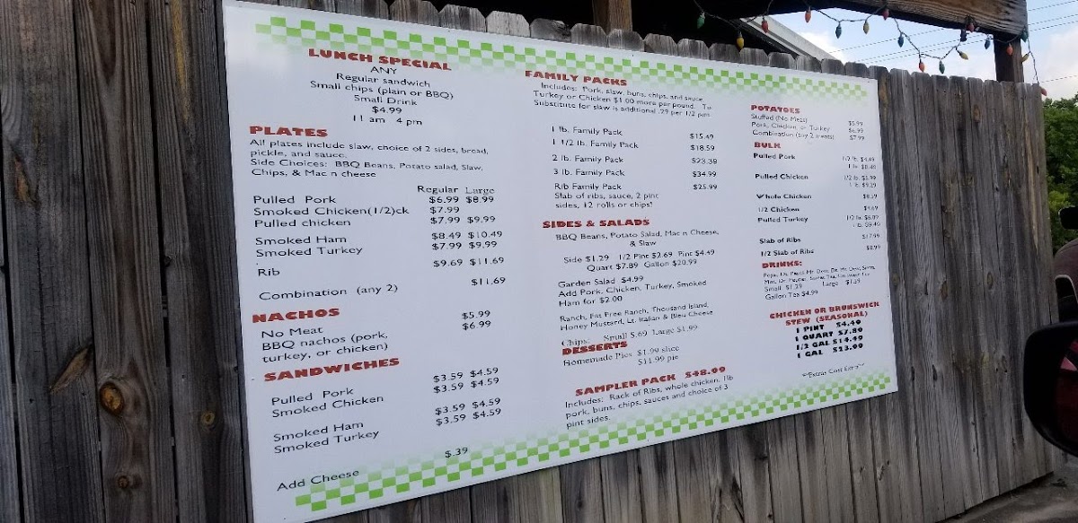 Chief & Snoogie's Hickory Pit Photo 4