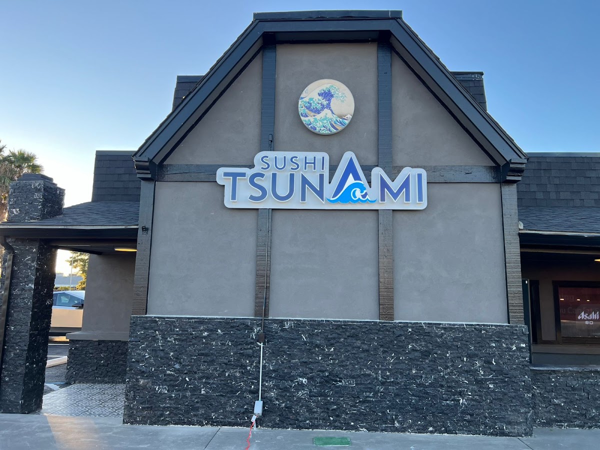Tsunami sushi