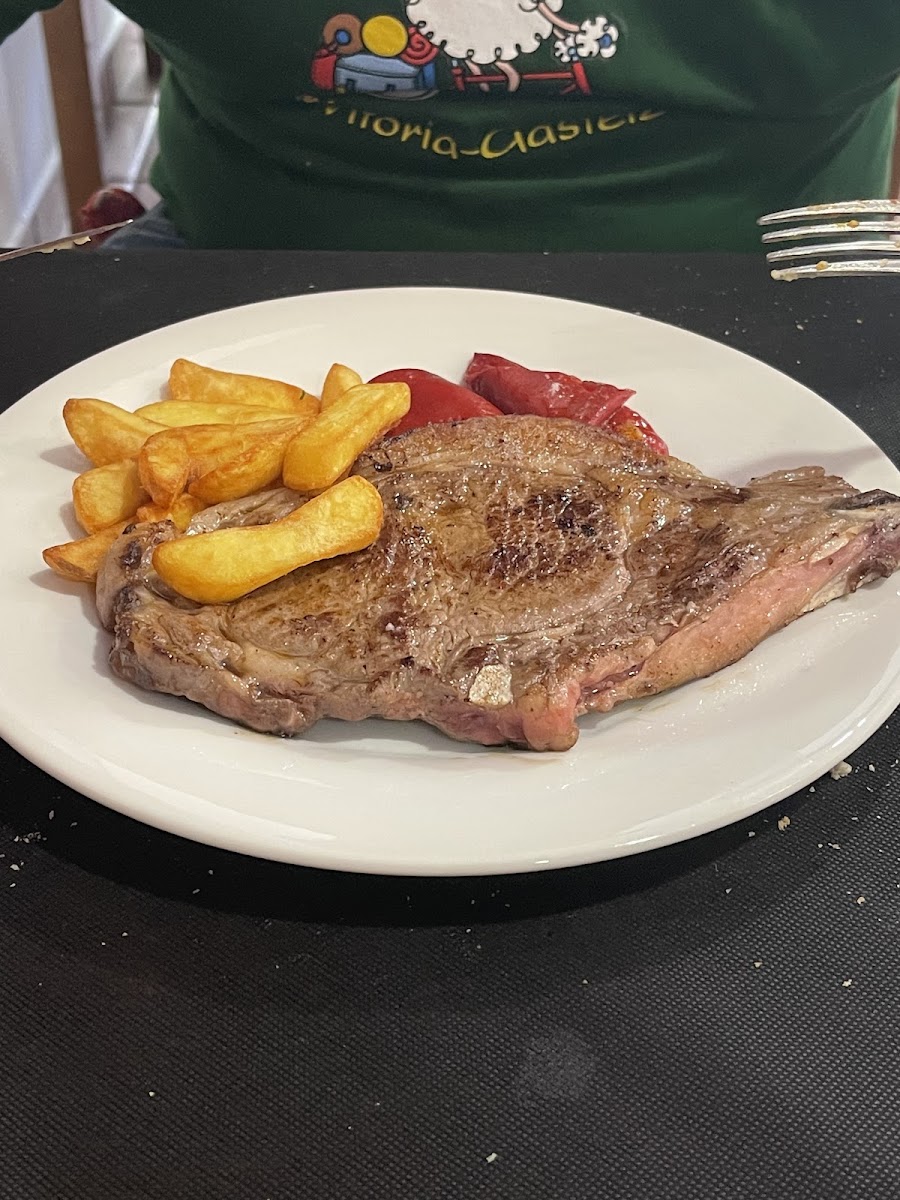 RESTAURANTE CENTRO GALLEGO VITORIA Photo 6