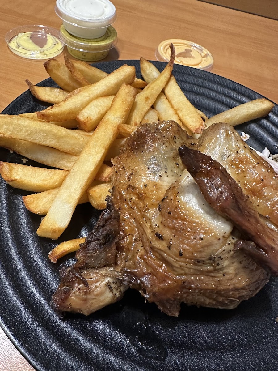 Mr. Chicken peruvian restaurant Photo 5