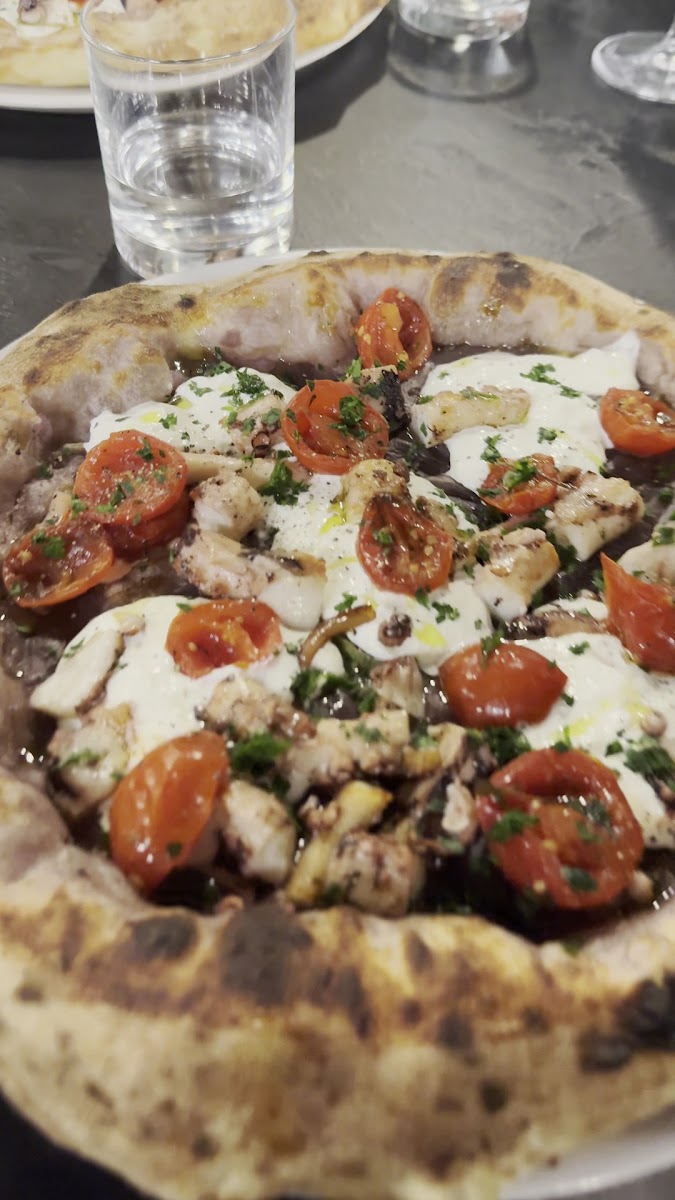 Acqva & Farina Pizzeria Photo 2