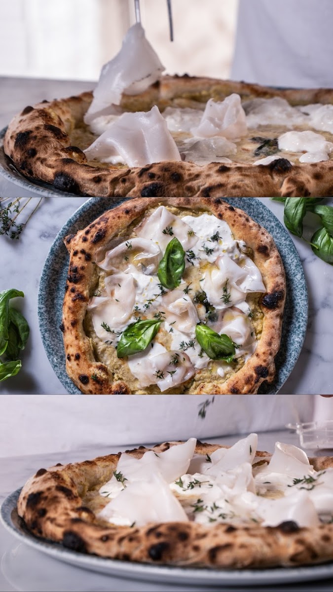 Acqva & Farina Pizzeria Photo 3
