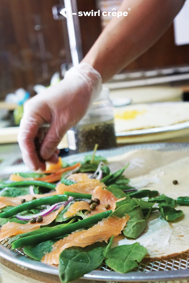 T-Swirl Crepe Photo 10