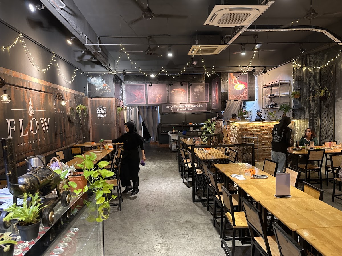 FLOW BANGI Smoke & Brew