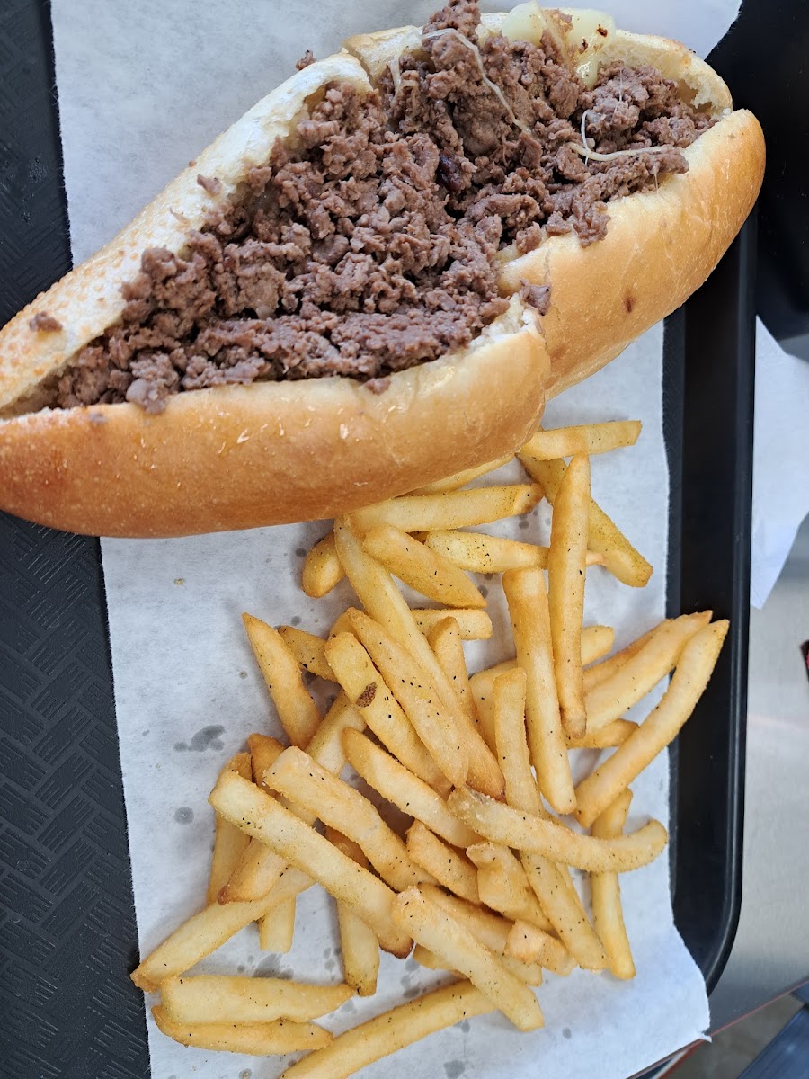 Lucia's Steaks Photo 7