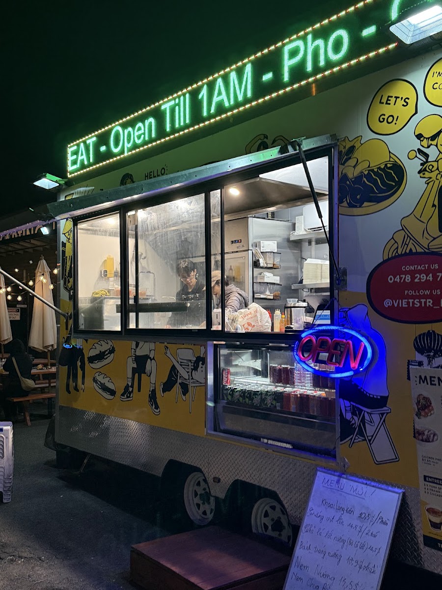 Viet Str_ Eat