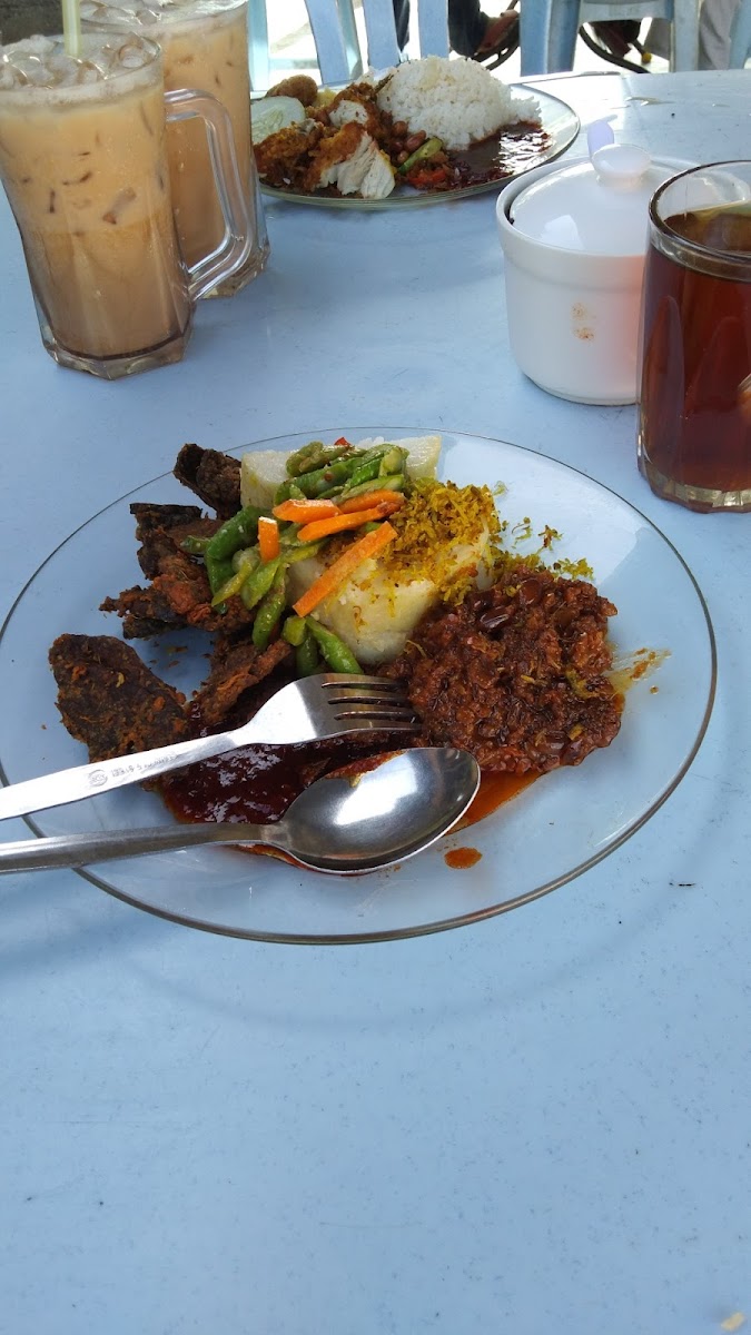 Mughni Saujana Cafe Photo 9