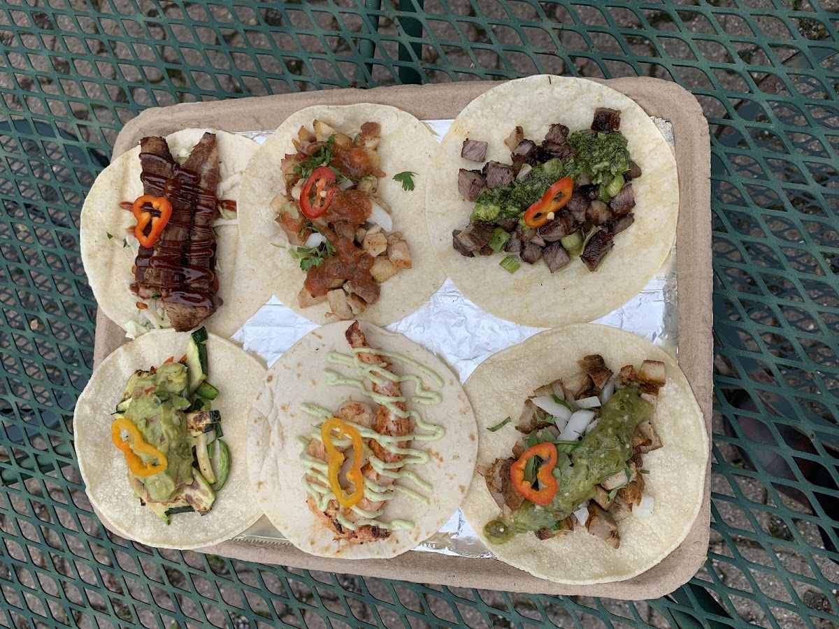 Octavio’s Food Wagon Photo 5