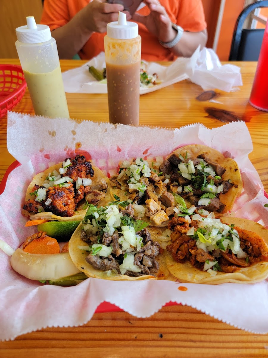 Taqueria el burrito express Photo 3