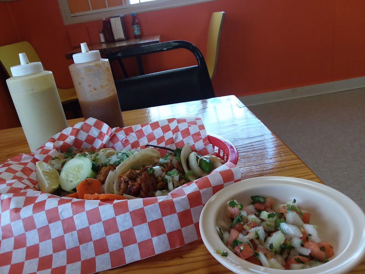 Taqueria el burrito express Photo 9