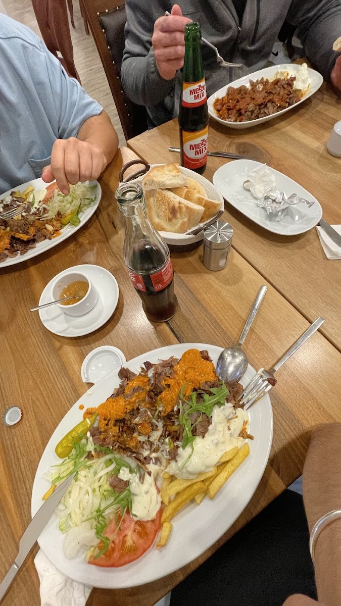 Melita Restaurant Photo 10