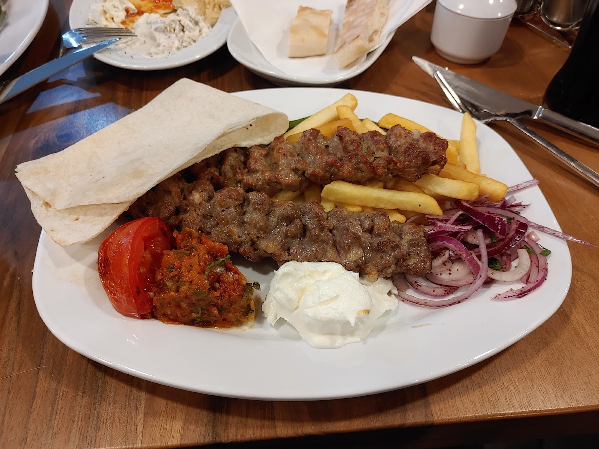 Melita Restaurant Photo 3