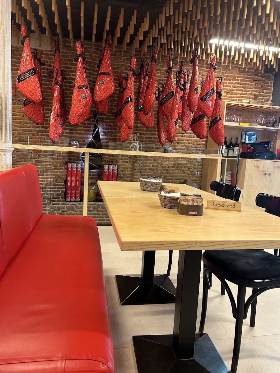Joselito's | Charcutería & Restaurante Photo 3