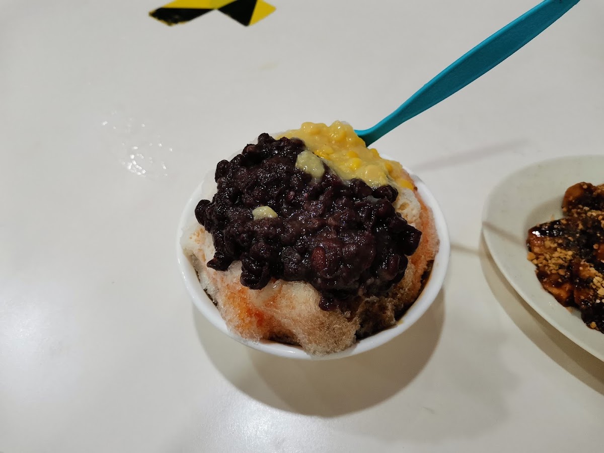 Happy Land Cafeteria Photo 8