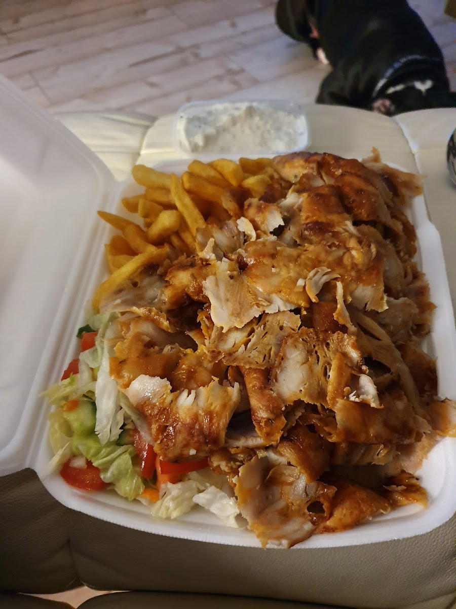 Asmin Döner-Pizzeria Photo 2