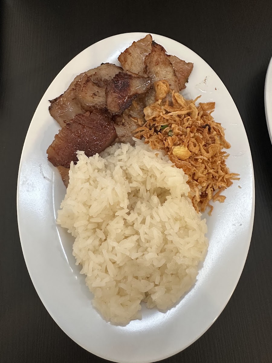 Mama Pook Noodles ก๋วยเตี๋ยวคอหมูย่าง Photo 7