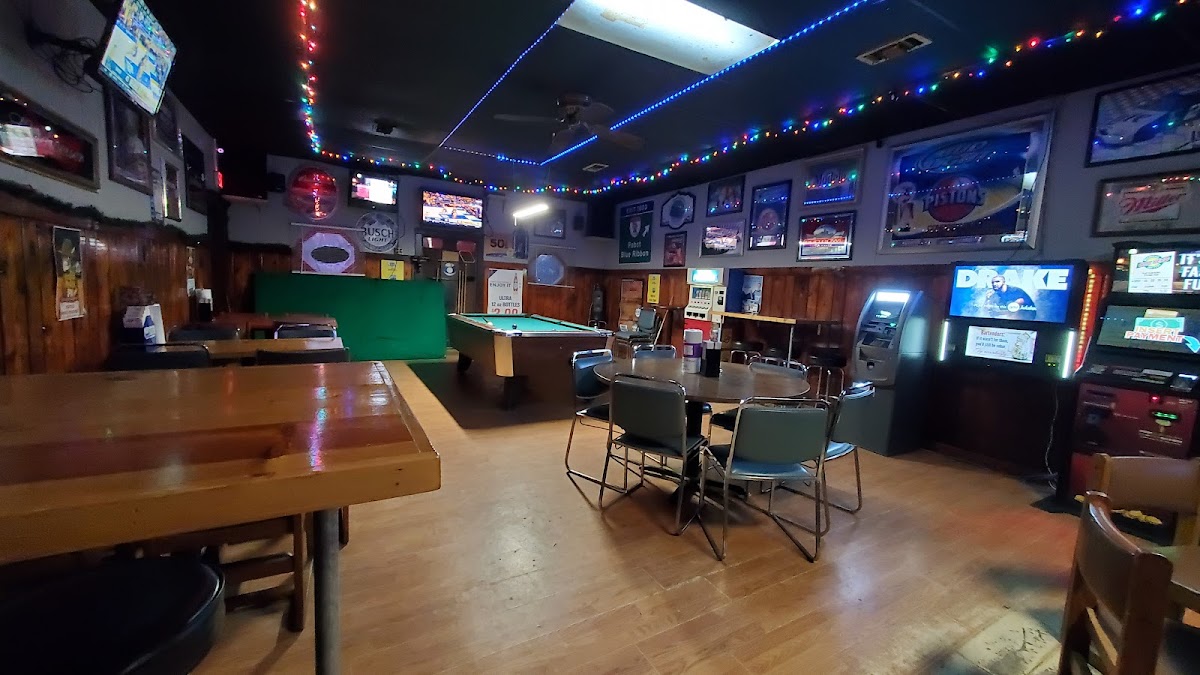 BJ’s BAR & GRILL