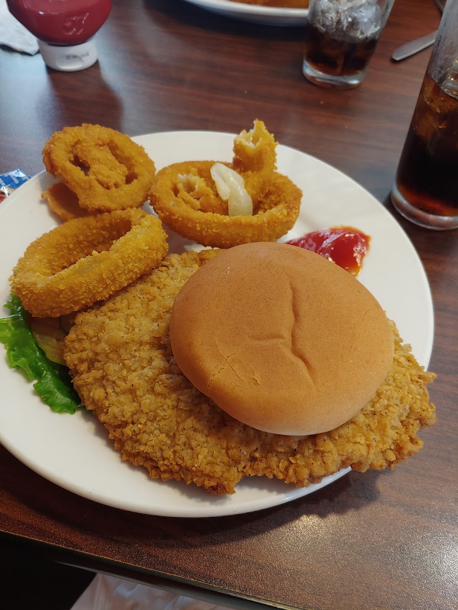 Seven Days Diner Photo 9