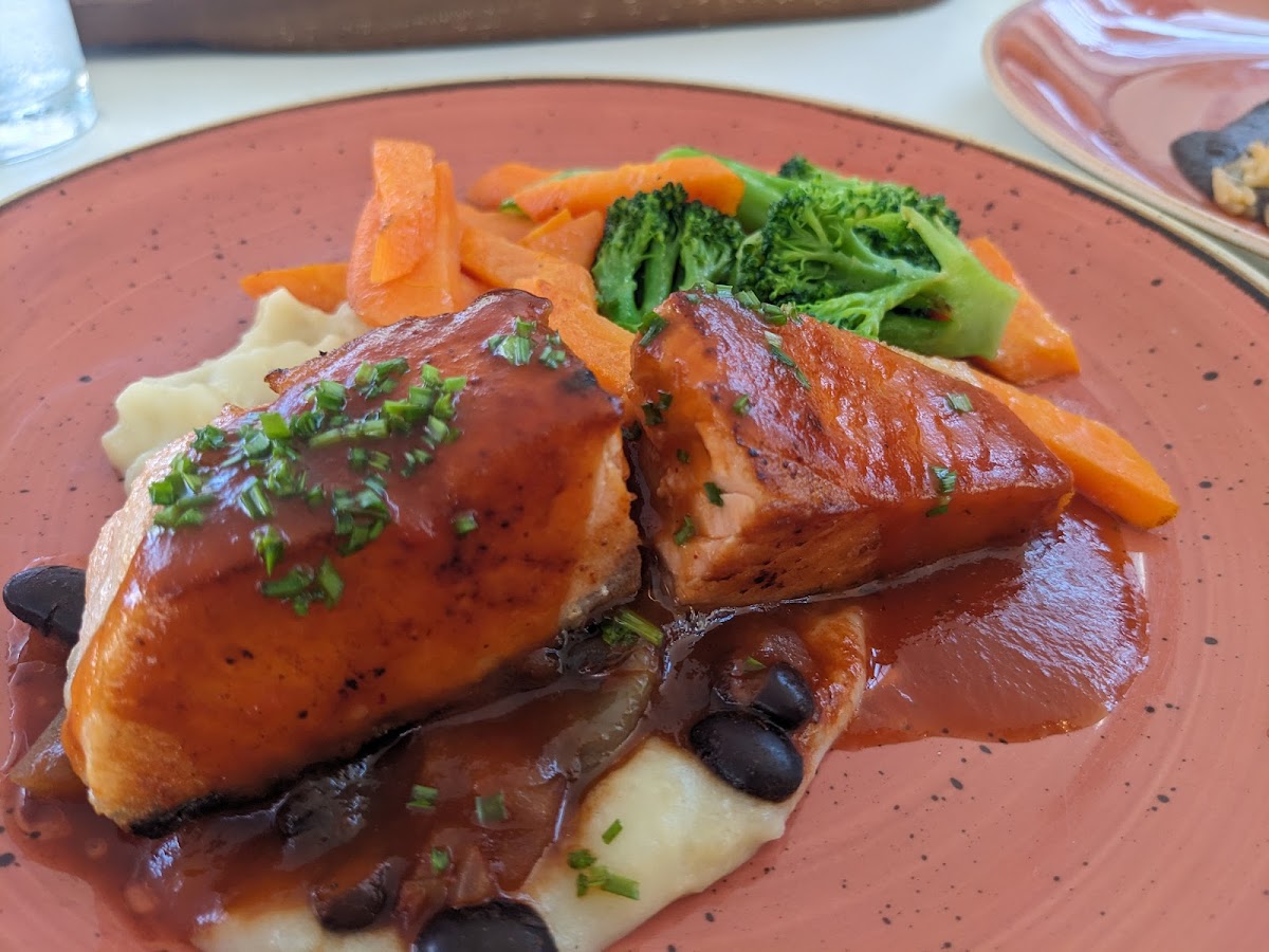 Armadillo Restaurant at Royalton Riviera Cancun Photo 9