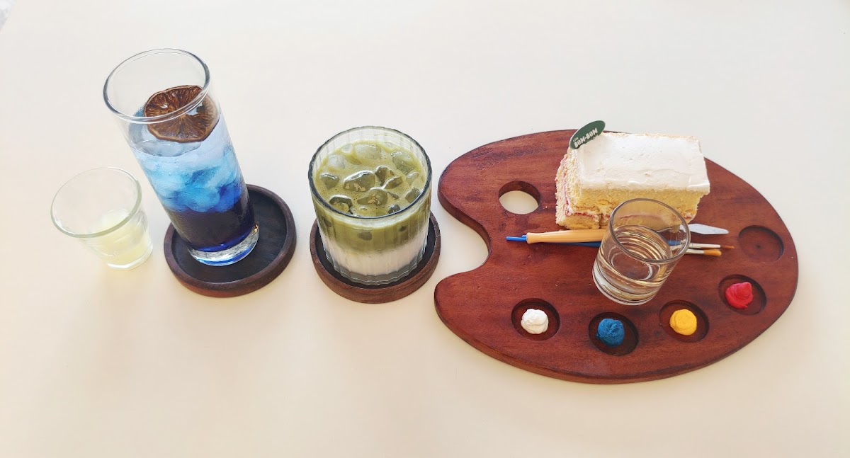 Little Bom Bom Bakery & Coffee Photo 4