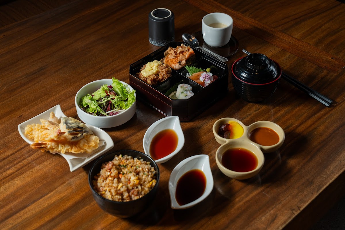 Yoshi Izakaya Photo 3
