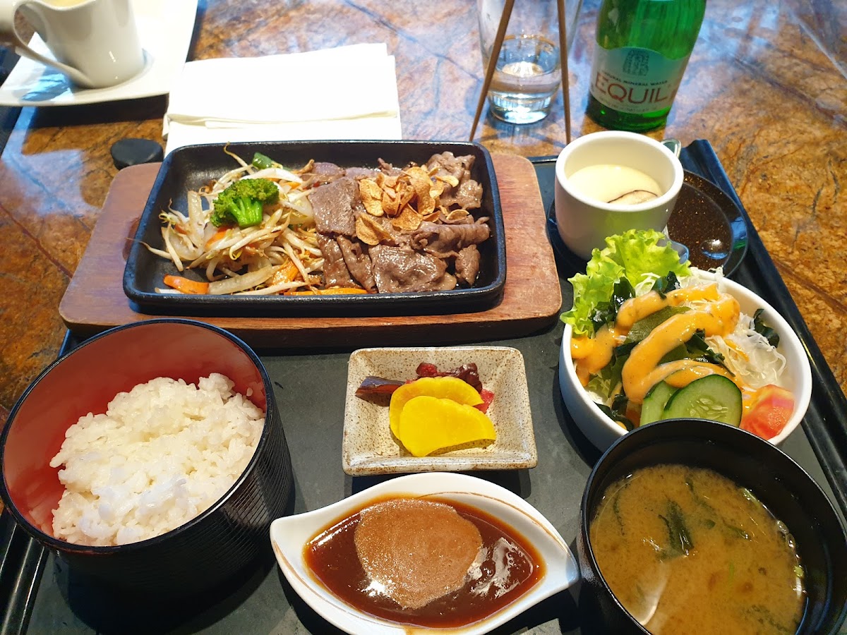 Yoshi Izakaya Photo 6