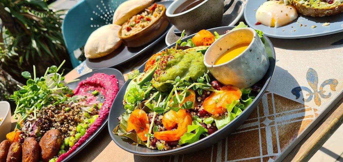 Fahrenheit 600 Cafe & Restaurant Photo 10