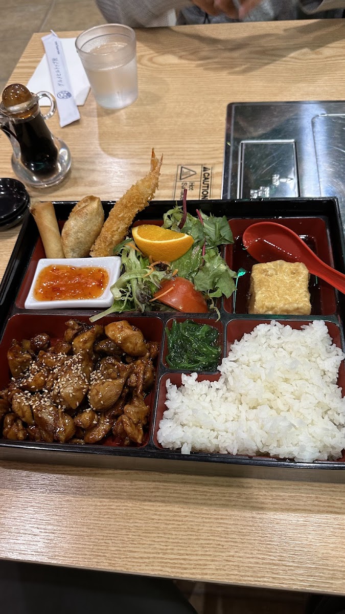 Haru Japanese Restaurant Photo 5