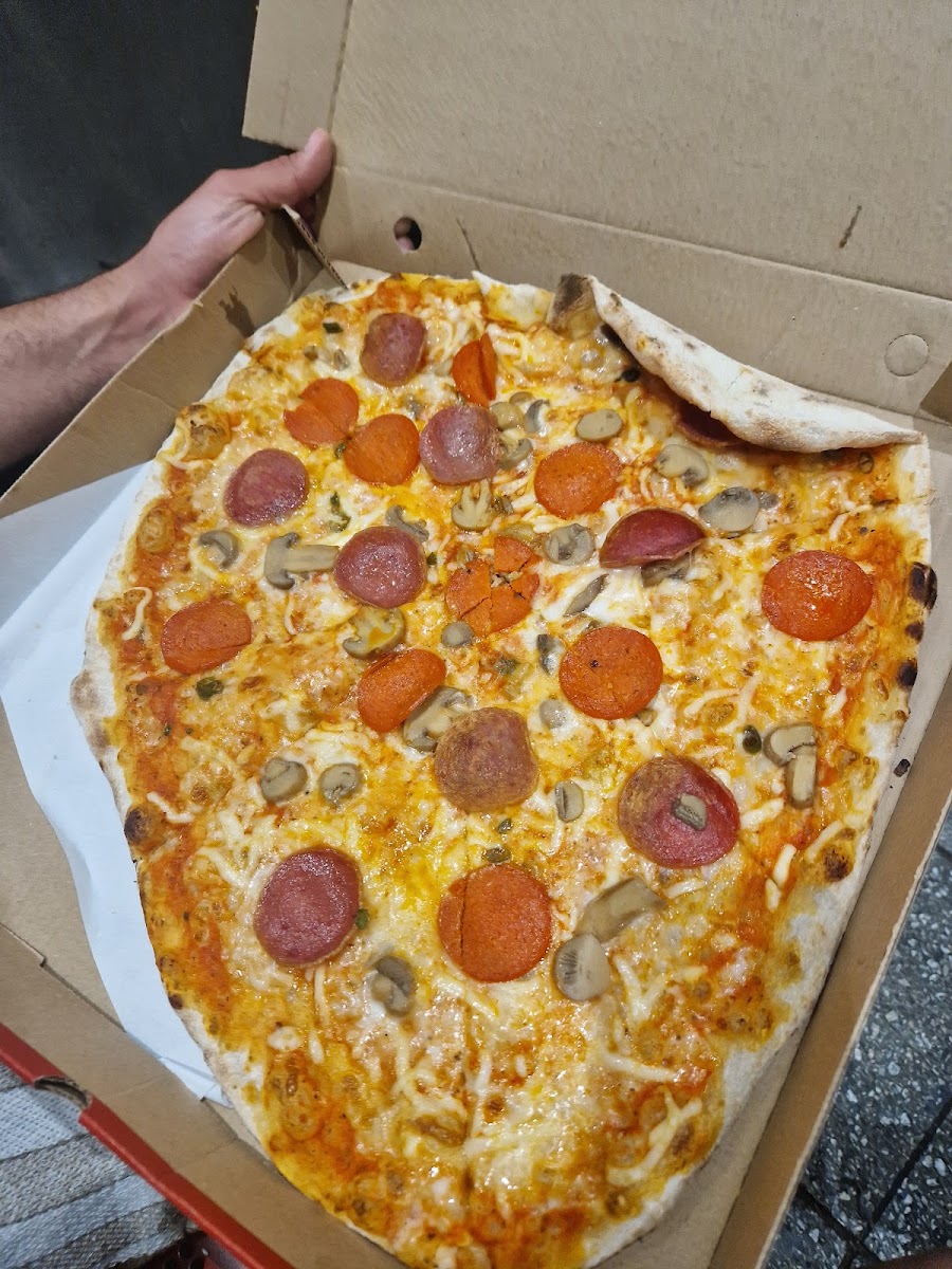 EATaliano Pizzeria Photo 6
