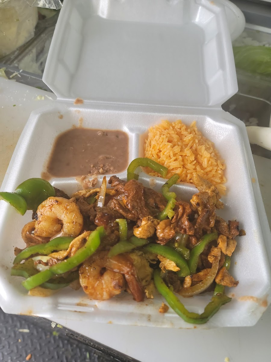 The Happy Taco (Truck) Photo 2