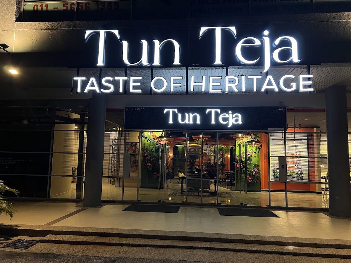 Restoran Tun Teja • Kuantan