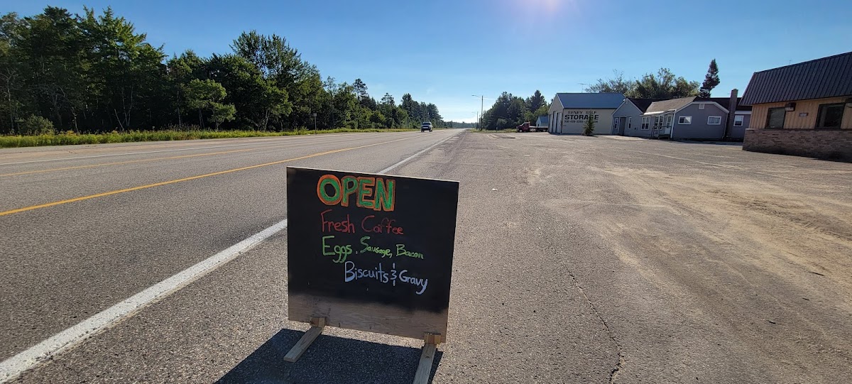 Seney Crossing Breakfast Diner - Storage - Cabin Rental Photo 4